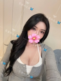 芊芊 162-49-E-26歲 #台中 6000（50分鐘/1s） introduce 大奶美容師