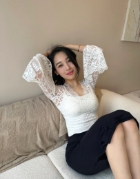 佳琳 165/D/50/30歲 #高雄 4000 三節10k 氣質優雅姊姊，舉止高貴
