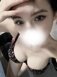 薇娜｜158/50/E/28歲  #高雄 6000  成熟御姐，懂得掌握男人的...