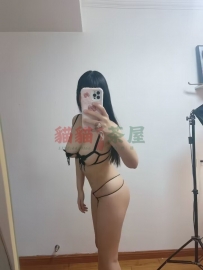 #高雄 6000 薇薇安 166.48.D.24歲 性感鋼管舞女郎 練舞的軟Q身...