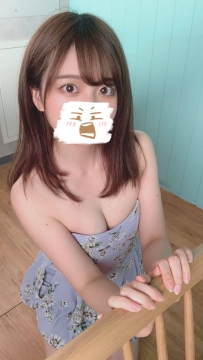 蜜糖 158.46.D.23歲 #新竹 6000 白嫩又有彈性的肌膚，滿滿初戀...