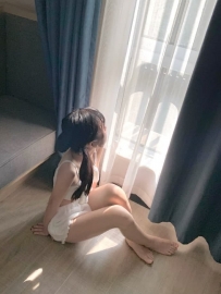 純雪❤️ 158cm  44kg  Ccup 20歲 家境困難的小學妹 今年剛好20...