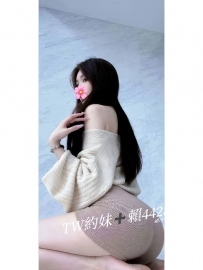 翊萱 168-49-D-24歲 #雙北 15000 展場Show Girl，身材好到站出來就