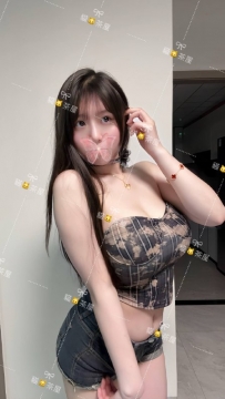 冷妍 165 52 F 22歲 #台中 14000 高挑大奶 清冷系正妹 第一眼氣場