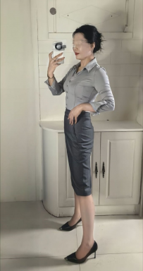 欣怡｜165/45/C/35歲 #新竹 5000  賣車銷售出身 眼神跟話術都...