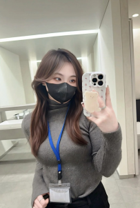 芯芯 160.46.C+.26歲 #高雄 4000 辦公室氣質秘書 甜美臉蛋配上...