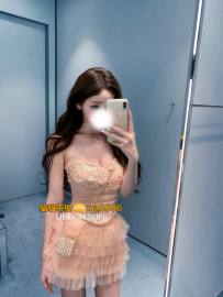 VIVI 158/45/D/20歲 #台中 26k/1h 50k/2h 顔值是真的正  出來兼職幾...