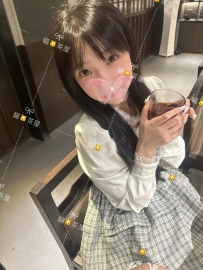 芮欣｜158／45／C／19歲 #雙北 12000  清純小隻馬，甜美笑容...
