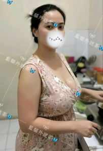 佳棠 160-55-H-35歲 #台中 4000（40分鐘/1s） introduce 風騷熟女 床