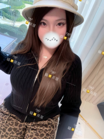 尼卡｜160 / 55 / F / 28歲 #雙北 5000  肉感系大奶姐姐，曲線豐...