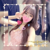 婧婧 160.48.E.23歲 #雙北  18000 一位年輕的服裝店老闆娘，只...