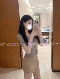 小晴 165.48.C.22歲 #台中 12000 臉蛋俏俏的 眼睛很有神 本人蠻有
