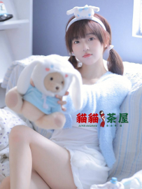 奶糖 155.42.C.20歲 #雙北 甜甜軟萌小隻馬 皮膚白皙細緻 天然...