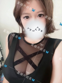 黛兒 158.52.F.25歲 #台中 ❶節：6000 ❷節：12000 豪乳誘惑系 飽