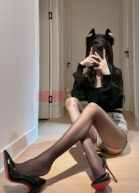 思思 166.44.C.21歲 #台中 10000 骨感長腿，纖細身材，握起來...