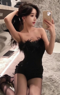 西苓 166.45.D.22 膚白 貌美 性感小蠻腰超級誘人 經常練瑜伽...