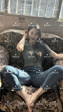 恬恬 160 46 C 35歲  #雙北 5000  輕熟女的香味＋姐姐的懂玩 聊...