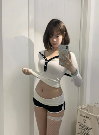 妍妍｜158/46/C/21歲 #高雄 6000 短髮可愛型的鄰家妹妹 笑起來...