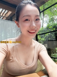 人妻的誘惑 高顏值人妻，氣質溫柔卻帶著一絲騷感 大奶視覺