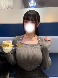 一絶身材曲線  大奶 細腰 翹臀 三殺致命  看一眼就讓人硬...