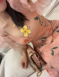 美琪 158.45.E.26歲   地區：#高雄  價位：截圖私密 @mma8586   ...