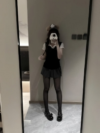 寶貝｜150/42/B｜19歲 #台中｜12000 學生妹，私下低調兼職 外表