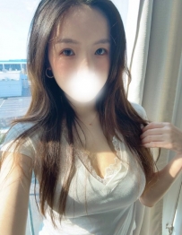 美娜｜160/52/D+/30歲 #台中 6000 人妻類型 微肉大奶 身材超有料