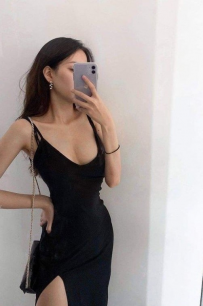 君君  166/D/23/48kg #台中 12000 介紹:性感的銀行秘書 喜歡騎在...