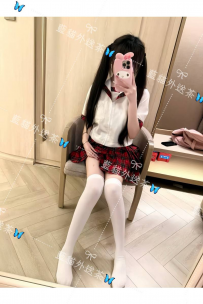草莓 155-40-B-19歲 #雙北 18000 （60分鐘/1s）  白虎剛破處不久...