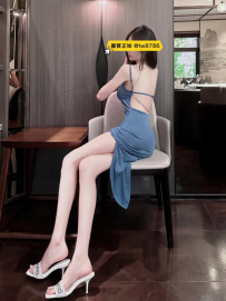 琳伊 170/45/C/22歲 #雙北 32k/1h 60k/2h 救命！  這個腿是真的長...