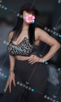 璇璇 162/55/G/36歲 #高雄 4000 她最強大的武器就是那種讓人想一