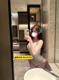 楠楠 162/50/E/22歲 #雙北 18k/1h 45k/4h 微肉大奶翹臀正妹 後入...