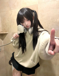 小名：小悠  年齡：20歲 / 158cm / 45kg / Bcup  特點：鄰家女孩...