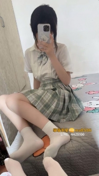 柚子｜152/42/C/19歲 #台中 12000 嬌小玲瓏的學生妹，身材纖細好