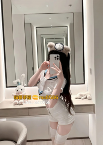 小糖｜164/45/C/20歲  #高雄 8000    哎呦～這隻真的像高雄的手...