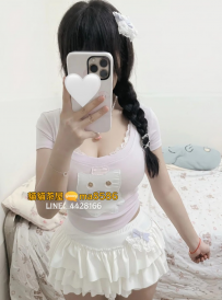 小雪｜158/49/E/23歲 #高雄 6000  微肉型大奶甜妹 E杯像兩顆白...