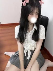 若葳｜161/45/B/20歲 #台中 8000 笑容甜美的學生妹，骨子裡騷得