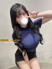 氣質溫柔系 外表高冷 姐姐氣場滿滿 其實互動很體貼 很會照