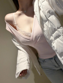 依依 164.48.D.22歲  地區：#雙北   價位：截圖私密 @mma8586  服...