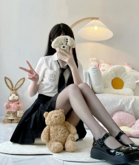 妍寧｜162/44/B/19歲 #台中 14000  大一新鮮人 剛踏入社會邊緣...