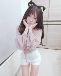 妮妮 154-42-C-22歲 #蘿莉學生妹 骨感熱褲正妹 嬌小身材  溫...