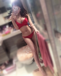 氣質長腿OL兼職  今天有報班哦 泡泡  160cm.47kg.Dcup.27Y 特點...
