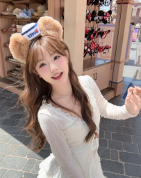 檸檬｜164/45/C/20歲  #雙北 12000  皮膚白嫩，學生妹臉蛋清新...