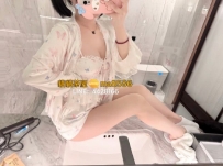 果凍｜150/40/C/19歲 #台中 18000 小隻寶寶，骨感纖細，臉蛋超甜