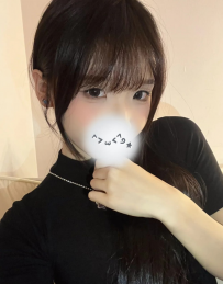 雅心｜160/48/C｜22歲 #雙北｜8000 氣質系臉蛋，身材勻稱耐看...