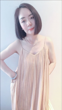 靜靜 162.49.C.32歲 #台南 4000 #氣質反差  表面溫柔斯文談吐優...