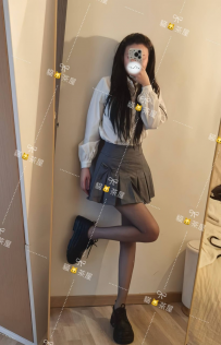 恩秀｜162 / 45 / C / 32歲 #新竹 5000 黑絲小短裙，熟女韻味十...