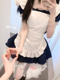 茱茱｜158/45/C/19歲 #高雄 8000  剛成年不久的小嫩妹，學生兼...